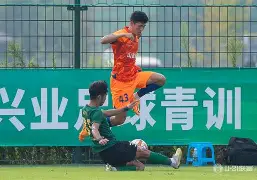 多米APP下载-离谱！山东泰山加时末段伤情更新风云突变广厦男篮清晨再遭质疑，梅西与70激战DWG分钟(泰山队夏窗外援调整)